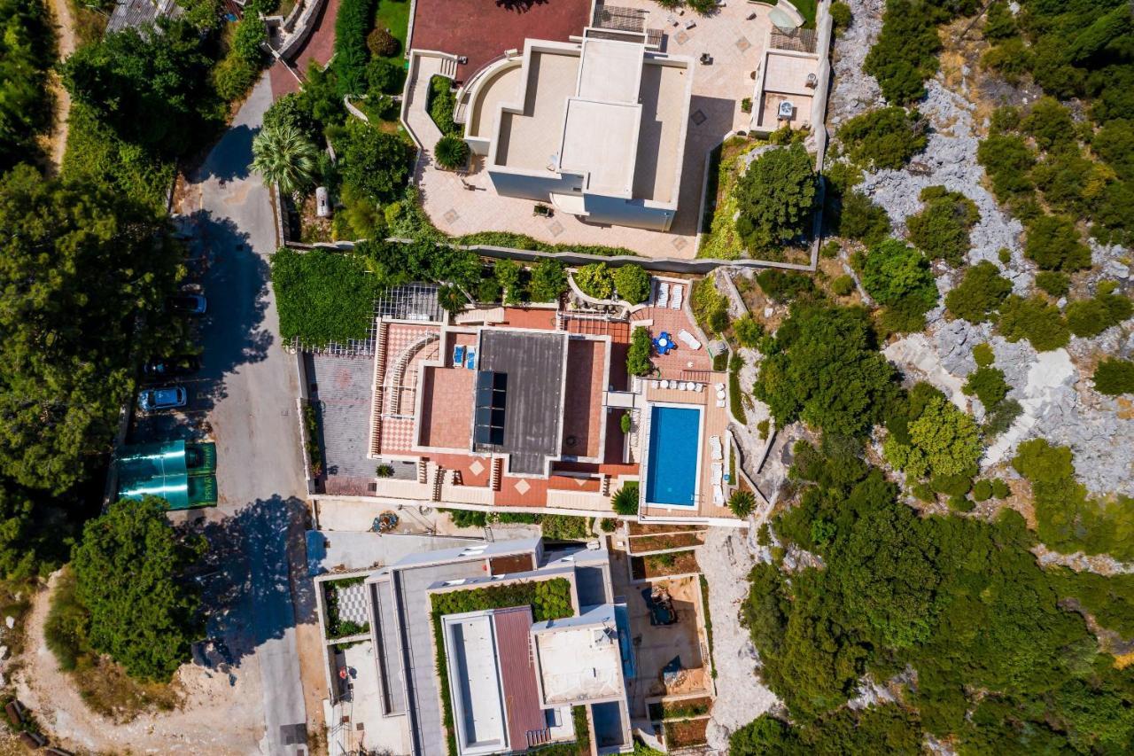 Villa Borna Apartments Dubrovnik Bagian luar foto