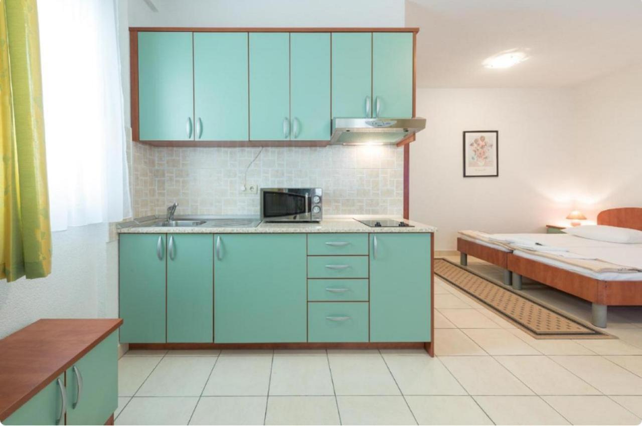 Villa Borna Apartments Dubrovnik Bagian luar foto