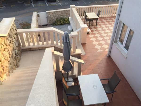 Villa Borna Apartments Dubrovnik Bagian luar foto